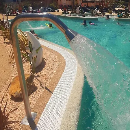 Mobil'home مكان تخييم 4*