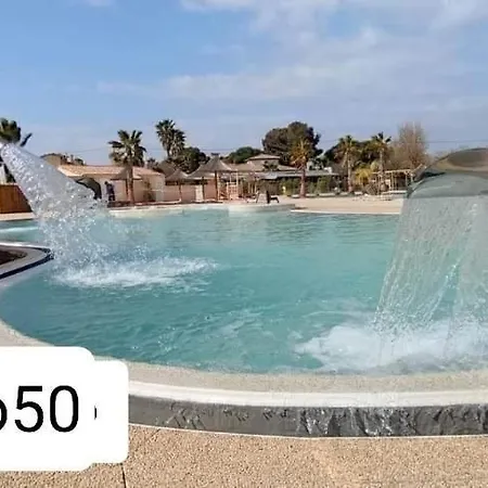 مكان تخييم Mobil'home